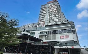 エンパイア ホテル スバン